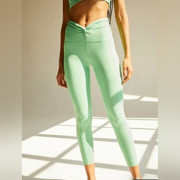 Free People Moveme Breathe Deeper Leggings - Washed Jade - Picture 1 of 6